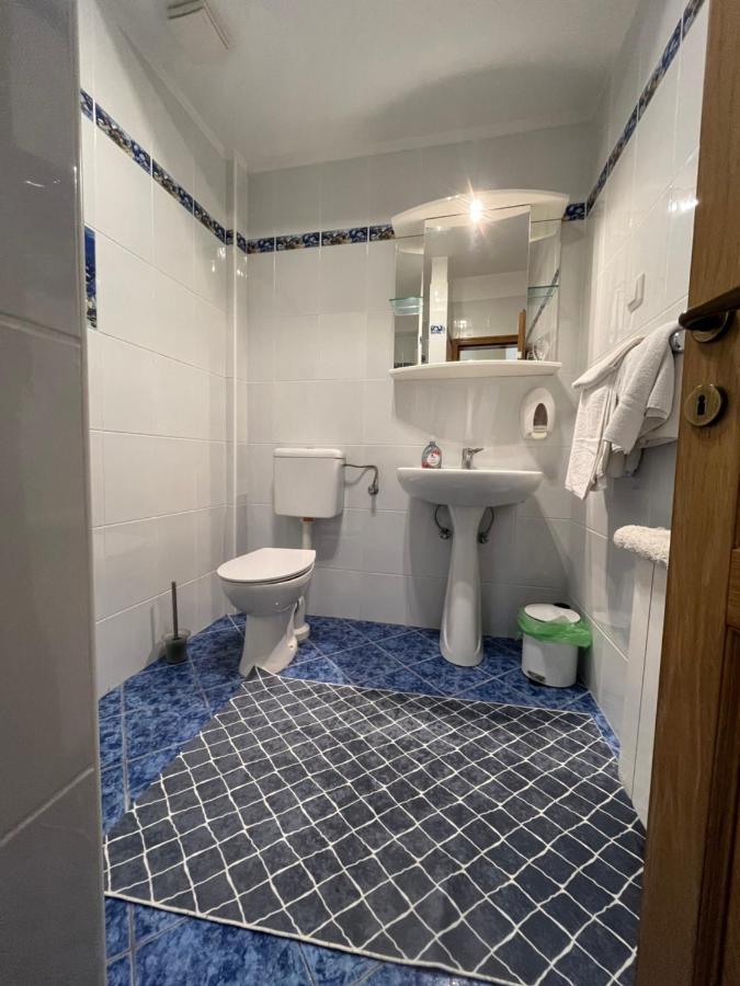 Holiday Apartments Sonne Ровин Екстериор снимка